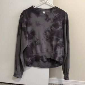 Lululemon sweater size 4